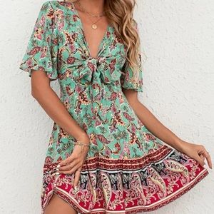 BOHO FLORAL PRINT FRONT TIE FLUTTER SLEEVE MINI DRESS